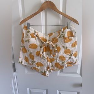Linen Patterned Short